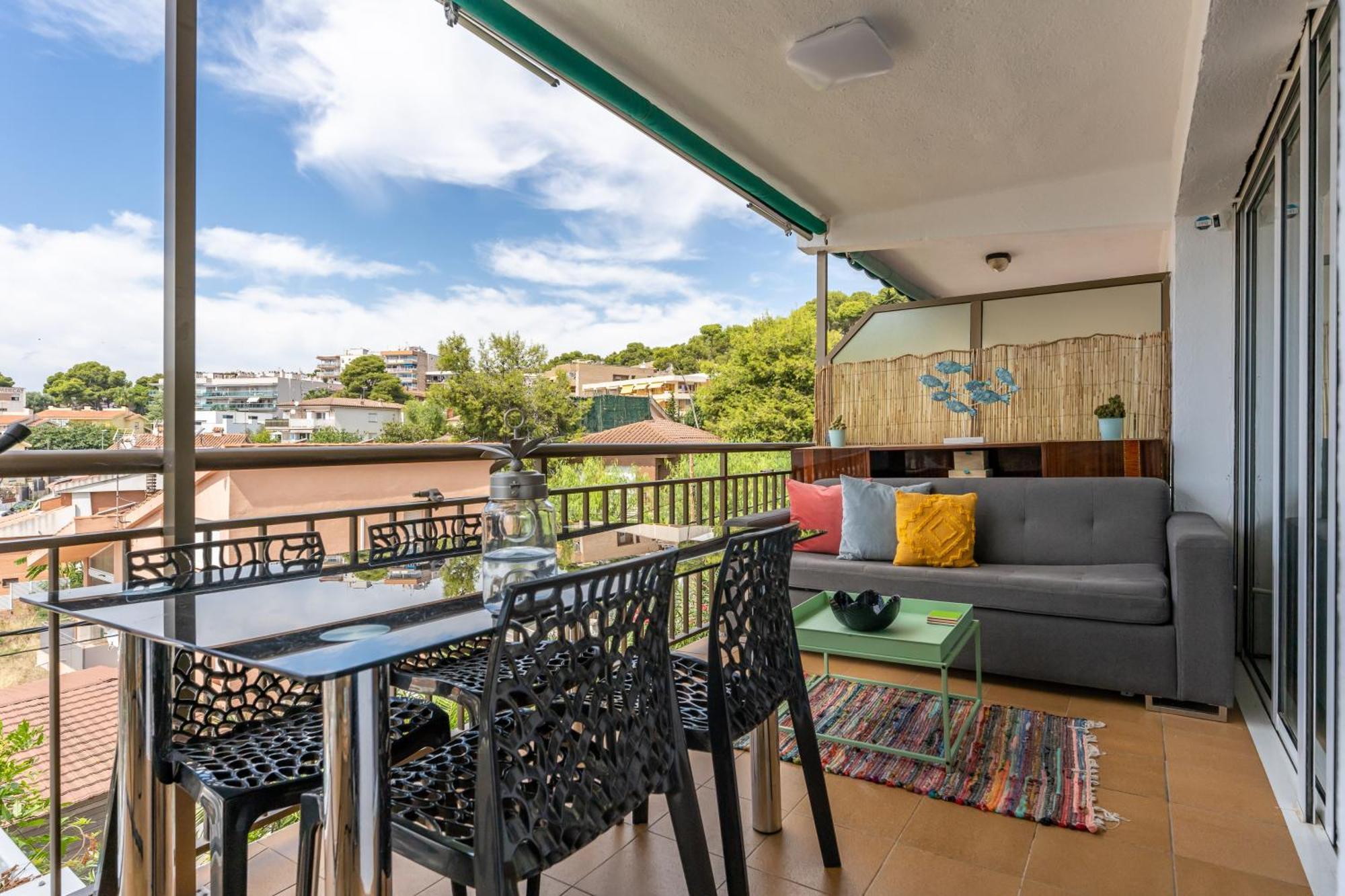 Beach Front Retro Hideaway In Salou Zewnętrze zdjęcie