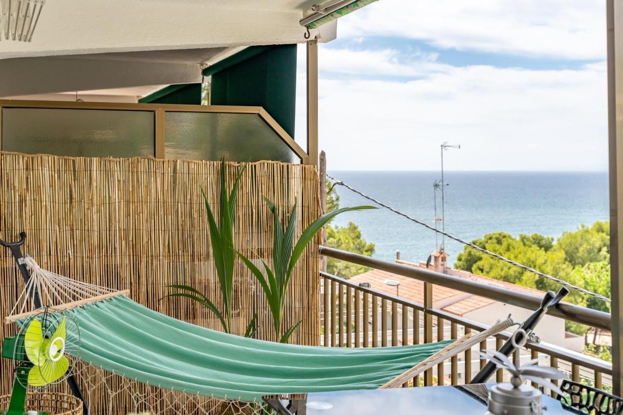 Beach Front Retro Hideaway In Salou Zewnętrze zdjęcie