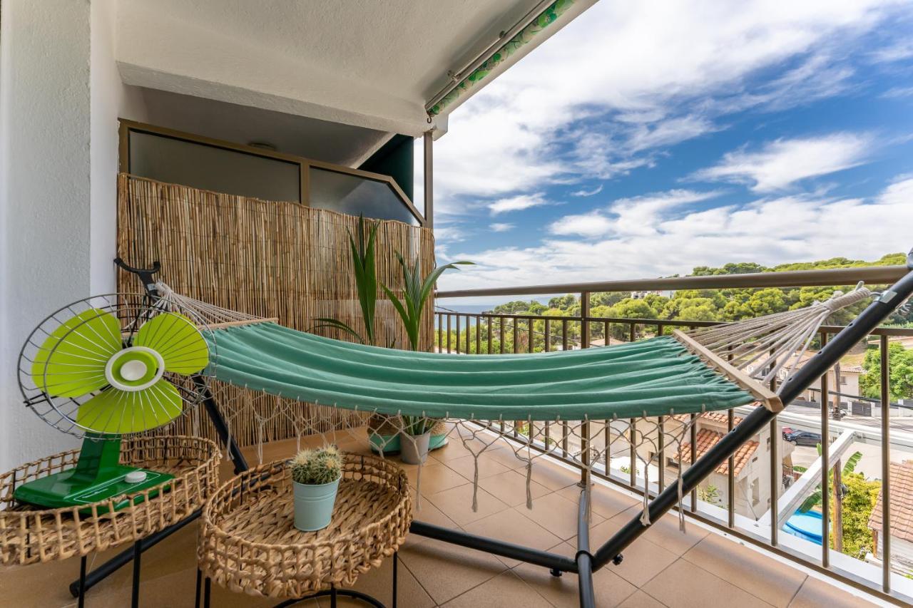 Beach Front Retro Hideaway In Salou Zewnętrze zdjęcie