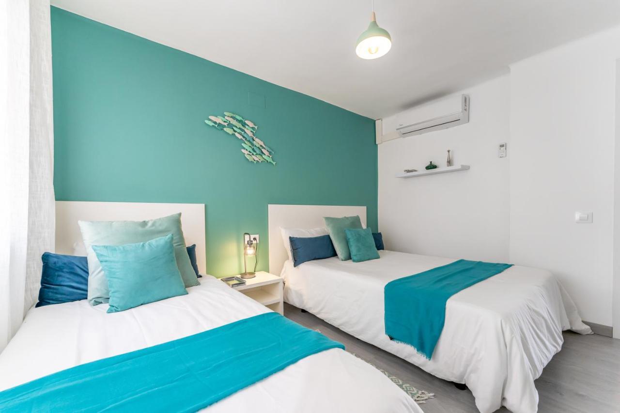 Beach Front Retro Hideaway In Salou Zewnętrze zdjęcie