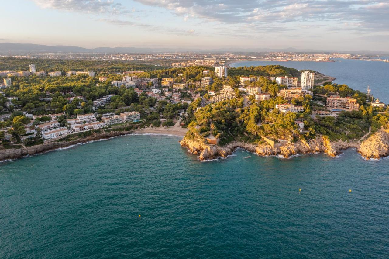 Beach Front Retro Hideaway In Salou Zewnętrze zdjęcie