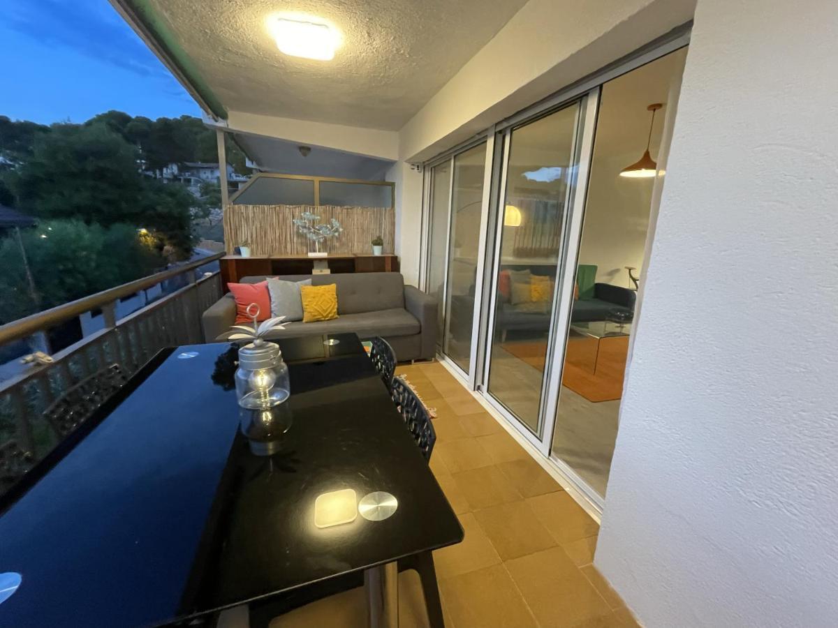 Beach Front Retro Hideaway In Salou Zewnętrze zdjęcie